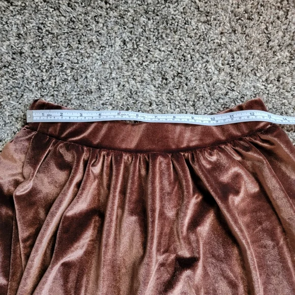 NWT Brown Velvet-esque mini Skirt / Skort - large - Picture 5 of 5